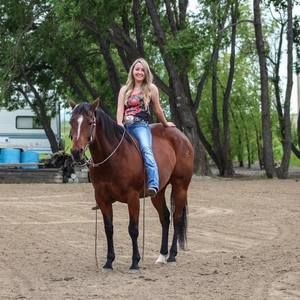 Meet your Posher, Brooke